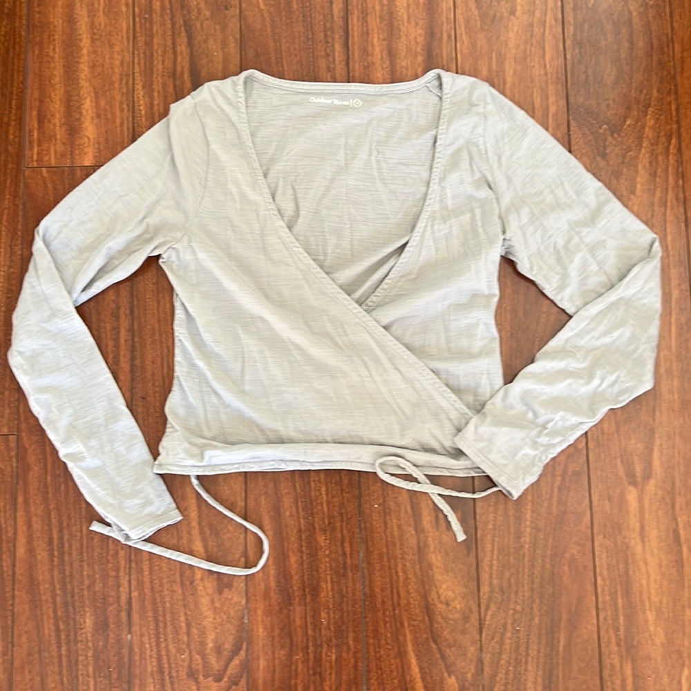 Outdoor voices wrap top